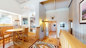 Condo, 4 Bedrooms | Dining