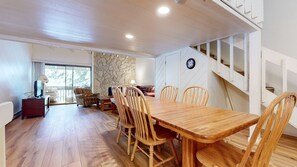 Condo, 2 Bedrooms | Dining - Snowcreek I 82 Spacious Yet Cozy Condo with Private Washer Dryer by RedAwning (Mammoth Lakes)