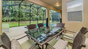 Villa familiar, en el área del jardín | Restaurante al aire libre