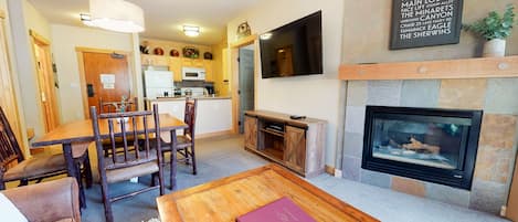 Appart'hôtel, 2 chambres | Coin séjour