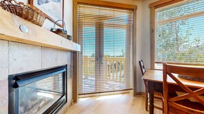 Condo, 1 Bedroom | Bathroom | Towels, shampoo