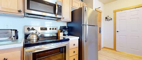 Condo, 1 Bedroom | Private kitchen | Full-sized fridge, microwave, oven, stovetop