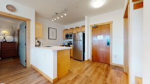 Condo, 2 Bedrooms | Private kitchen | Full-size fridge, microwave, oven, stovetop