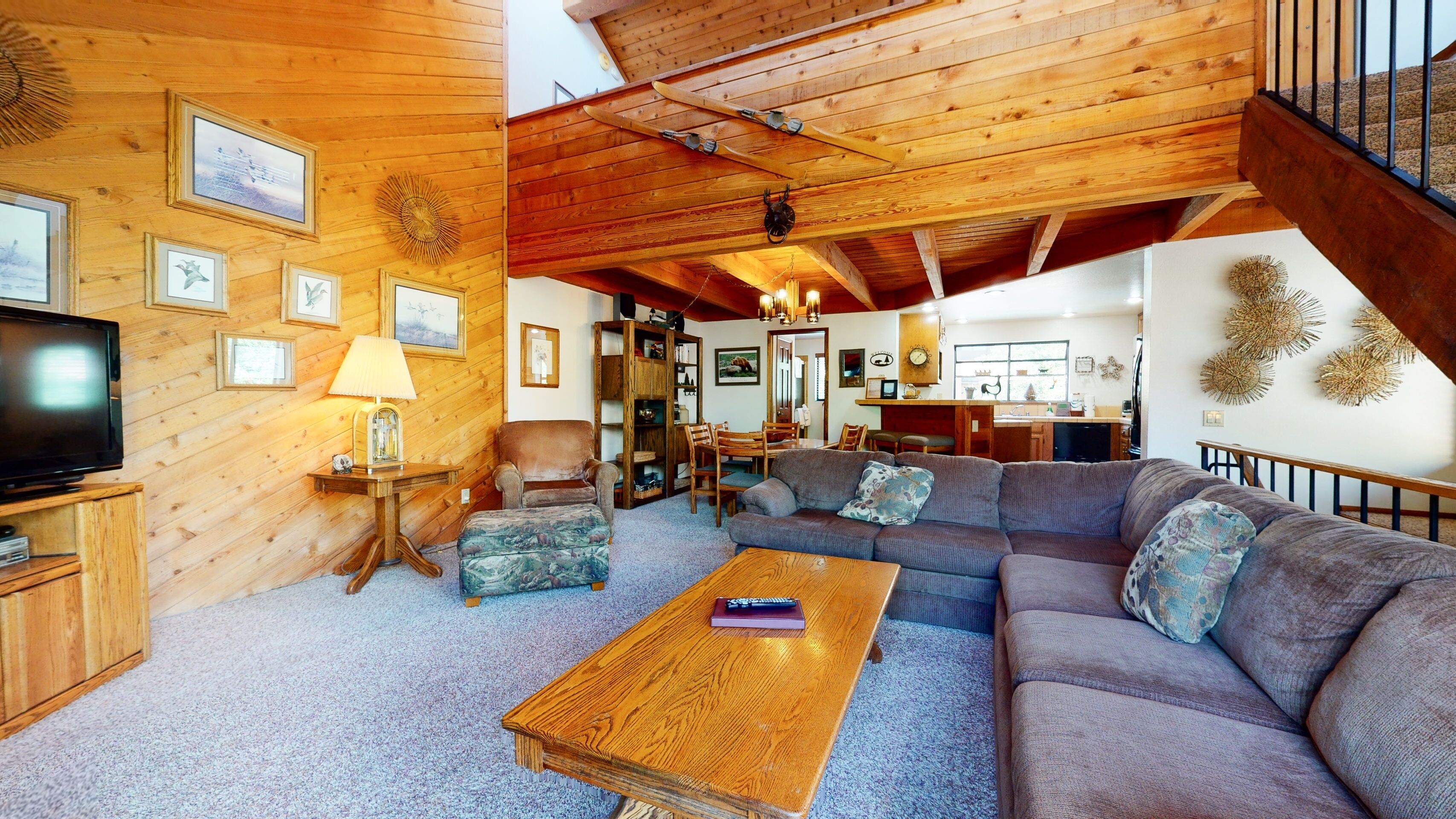 Condo, 2 Bedrooms | Living room | Smart TV, fireplace, DVD player