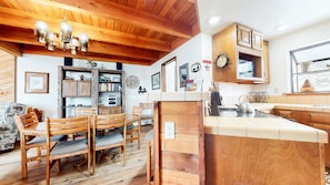 Condo, 2 Bedrooms | Private kitchen