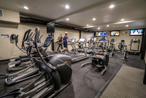 Condo, 1 Bedroom | Gym