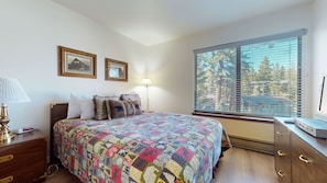 Condo, 1 Bedroom