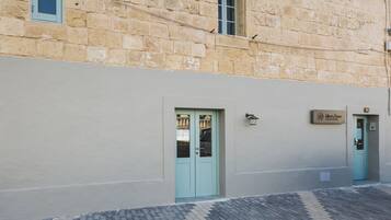Entrada de la propiedad