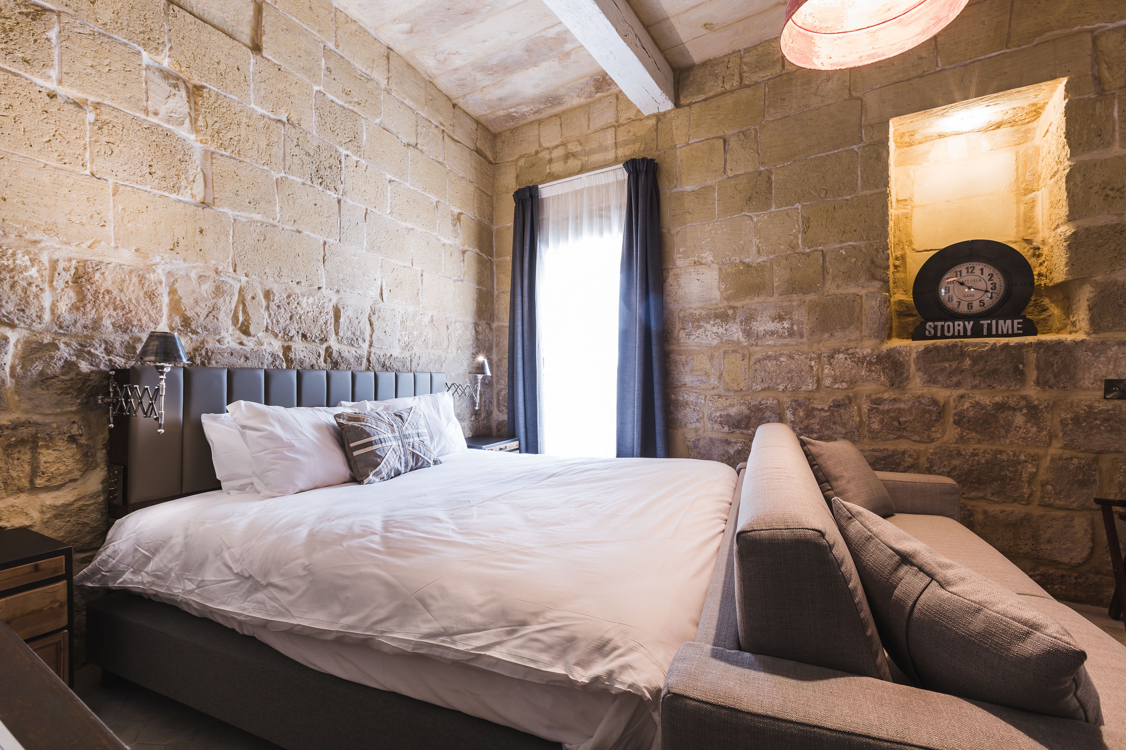 Chambre Supérieure | Literie de qualité supérieure, surmatelas, minibar