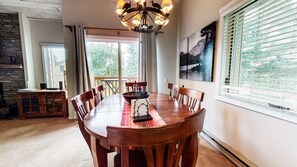 Condo, 1 Bedroom | Dining