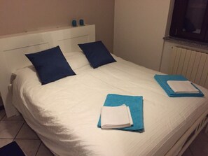 Individually decorated, individually furnished, soundproofing, free WiFi