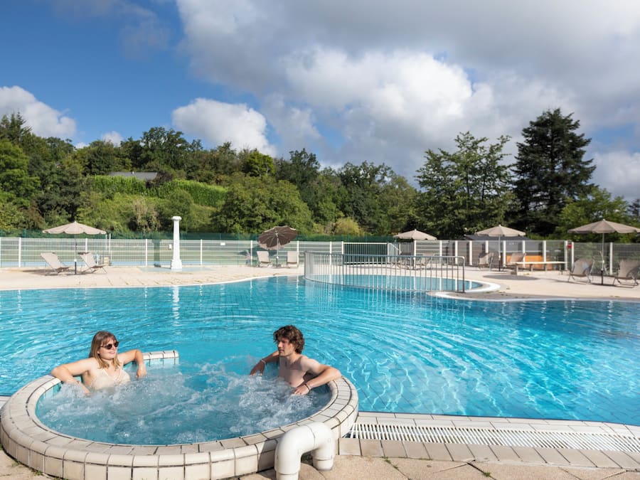 Piscine extérieure (ouverte en saison), piscine chauffée