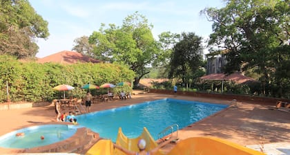 Gujarat Bhavan Hotel