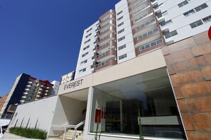 Exterior - Everest Flat Service (Caldas Novas)
