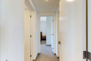 럭셔리 펜트하우스 | 3 개의 침실, 다리미/다리미판, 무료 WiFi, 침대 시트