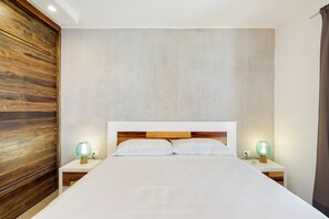Lyxpenthouse | 3 sovrum, strykjärn/strykbräda, gratis wi-fi och sängkläder