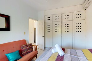 Apartment, 1 Schlafzimmer | 2 Schlafzimmer, kostenloses WLAN, Bettwäsche