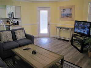 House, Multiple Beds (Aloha Cottage) | Living area - Windancer Cottages by Crystal Waters (Destin)