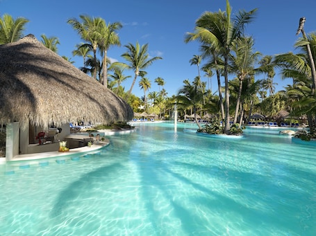 4 outdoor pools, open 8:00 AM to 6:00 PM, pool umbrellas, sun loungers
