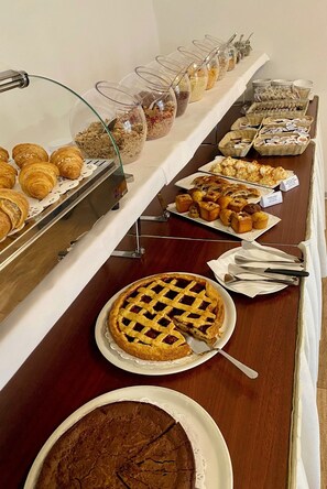 Gratis frukostbuffé varje dag 