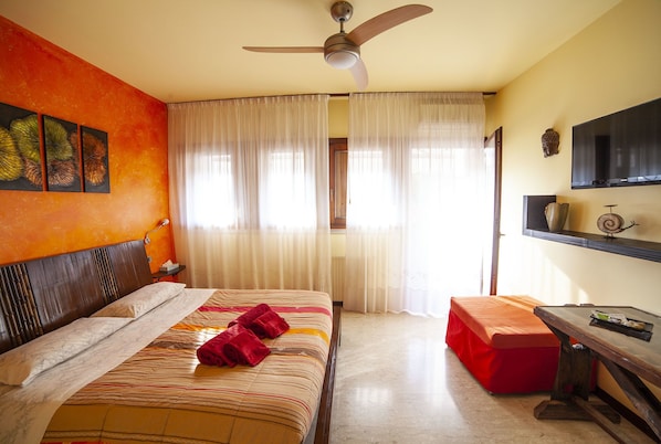 Rollaway beds, free WiFi
