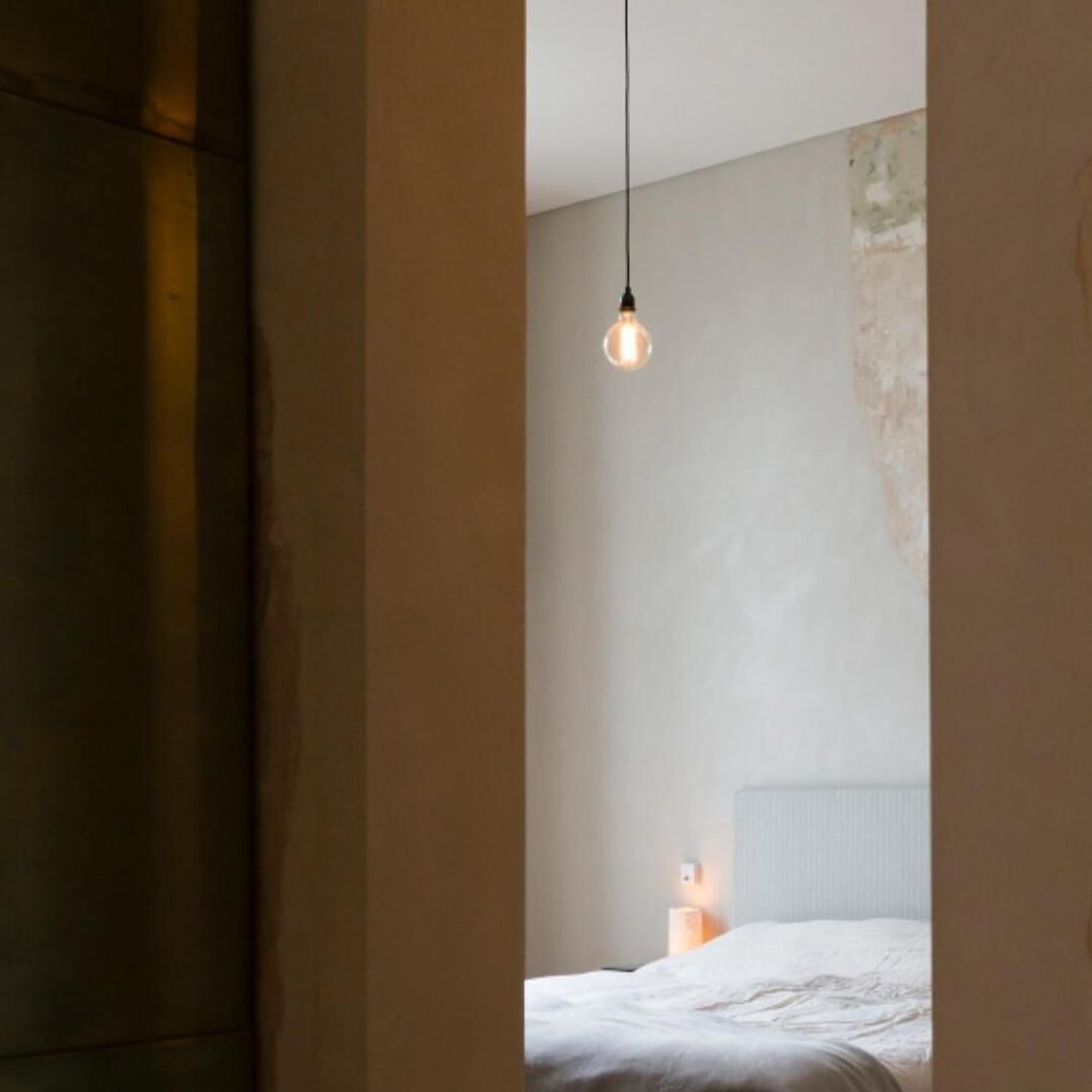 Italienische Bettbezüge von Frette, Daunenbettdecken, Minibar