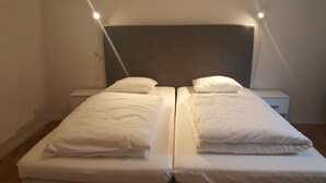 华丽双床房 | 1 多间卧室、高档床上用品、羽绒被、加厚床垫