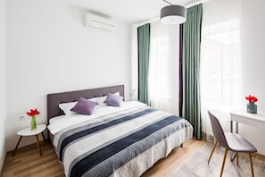 Suite Studio Affaires, 1 chambre, vue cour intérieure, niveau Exécutif | Vue de la chambre