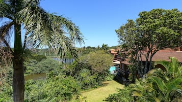 Four Bedroom Superior 1930 | Garden view