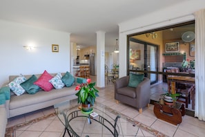 Four Bedroom Superior 1930 | Living area | TV