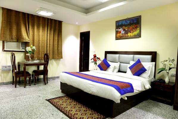 Super Deluxe Room | Soundproofing, rollaway beds, free WiFi