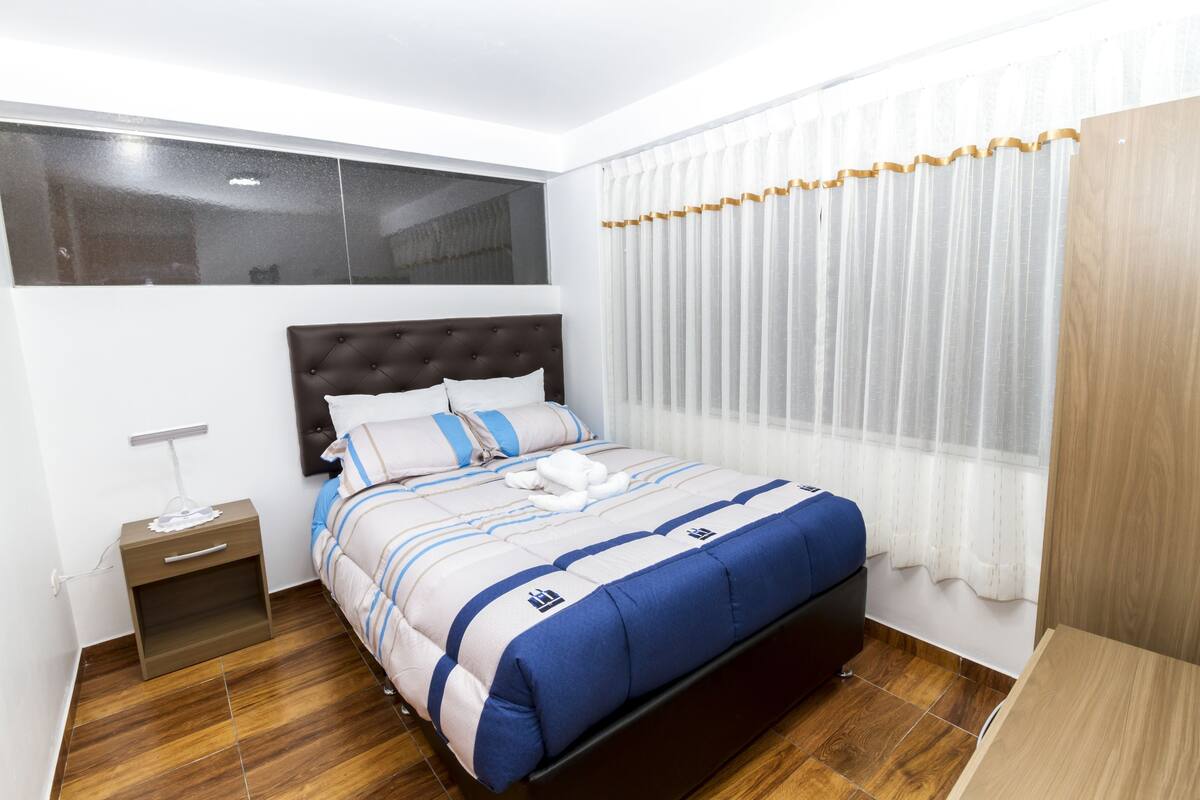 Single Room, 1 Double Bed | Iron/ironing board (on request), WiFi (free), bed sheets