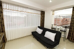 Single Room, 1 Double Bed | Living room | Flat-screen TV - Apart Hotel Cusco (Cusco)
