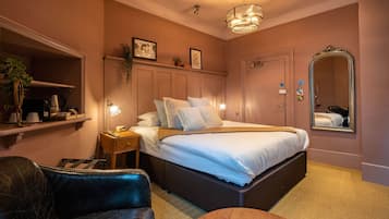 Decoración personalizada, muebles diferentes y escritorio