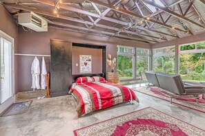 Comfort Studio, 1 Bedroom, Garden View, Garden Area | 1 bedroom, premium bedding, bed sheets - Brinnon Gardens (Brinnon)