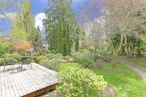 Comfort Cottage, 1 Bedroom, Garden View, Garden Area | Terrace/patio - Brinnon Gardens (Brinnon)