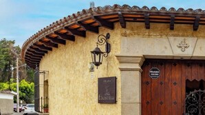 Exterior - Casa Faustina Boutique Hotel (Antigua Guatemala)
