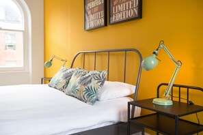 Studio Suite | 1 bedroom, desk, laptop workspace, blackout drapes - Emperors Gate Residence by Allô Housing (London)