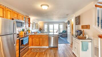 Family House, 1 Bedroom, Ocean View | Dapur peribadi