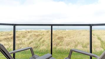 Family House, 1 Bedroom, Ocean View | Balcony