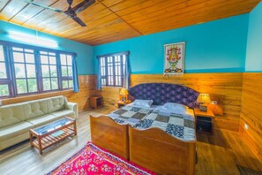 Insonorización, camas extra y wifi gratis 