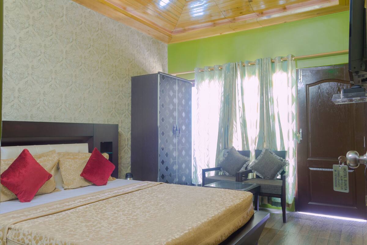 Executive Room | Rollaway beds (surcharge), WiFi (free)