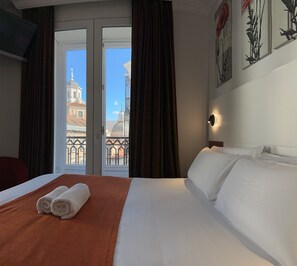 Double Room (con balcón y vistas) - Hostal Sol Square Madrid (Madrid)