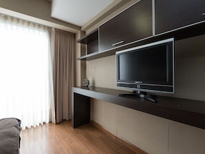 Standard Apartment, 1 Double or 2 Single Beds | Room amenity