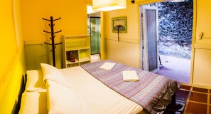 Q.10 - Suite Familia | Free WiFi, bed sheets - Solar Hostel Búzios (Búzios)