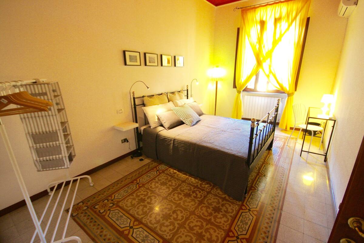 Habitación doble clásica, baño privado (External) | Escritorio, cunas, camas extra y wifi gratis