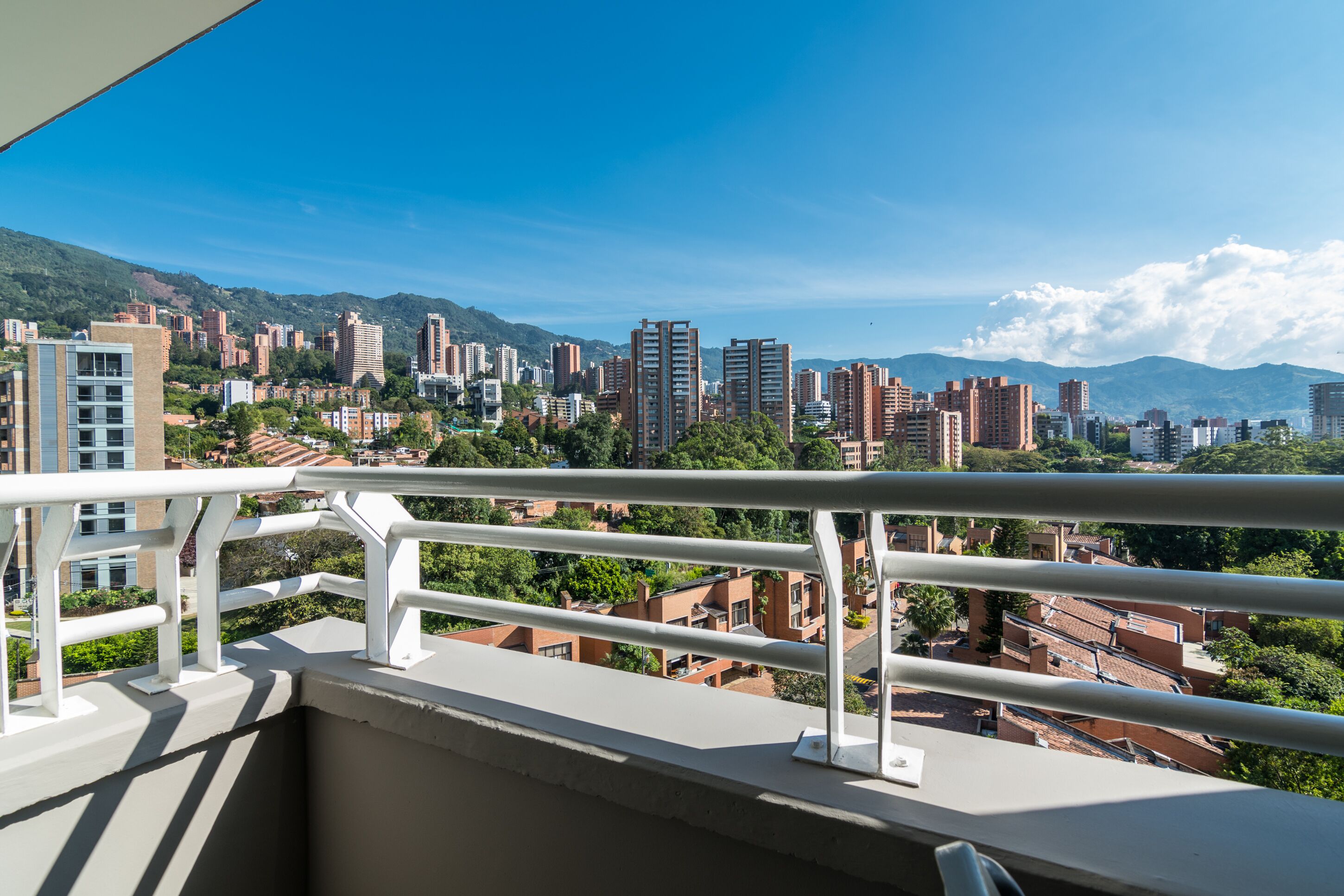 Apartamentos Poblado Alejandría by HOUSY HOST Reviews, Deals