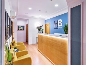 Reception - Hostal Bianco (Madrid)