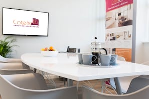 Meeting facility - Cotels at 7Zero1 (Milton Keynes)