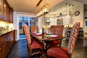In-room dining - 929 Park Ave (Park City)